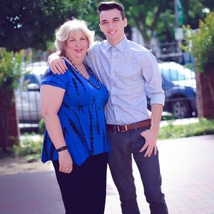 Meet your Posher, Denice